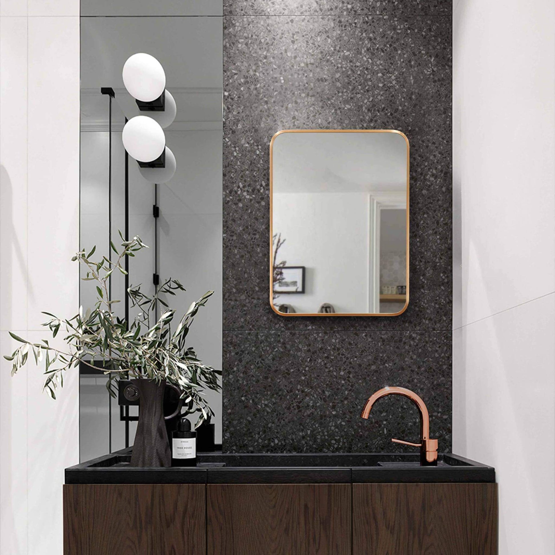 Aluminium Urban Classic Frame mirror above a stylish sink in a modern bathroom, featuring sleek lines and elegant finishes.